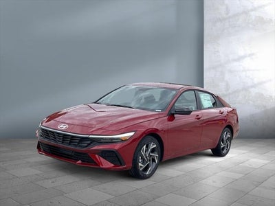2025 Hyundai Elantra SEL Sport 4DR Sedan