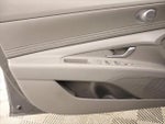2025 Elantra Thumbnail 18