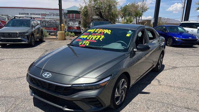 2025 Hyundai ELANTRA SEL Sport