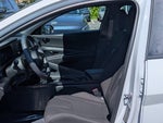 2025 Elantra Thumbnail 14