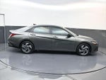 2025 Elantra Thumbnail 3