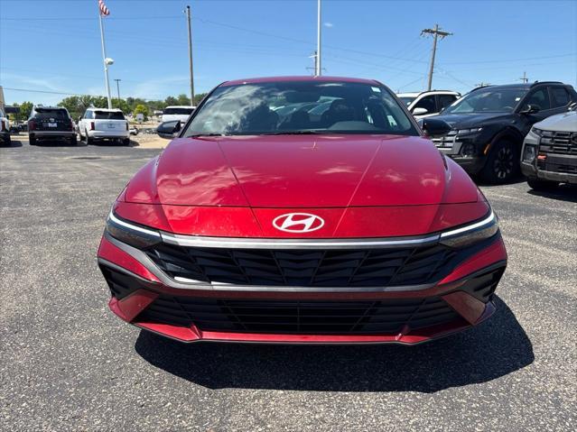 2025 Hyundai Elantra - $19,699
