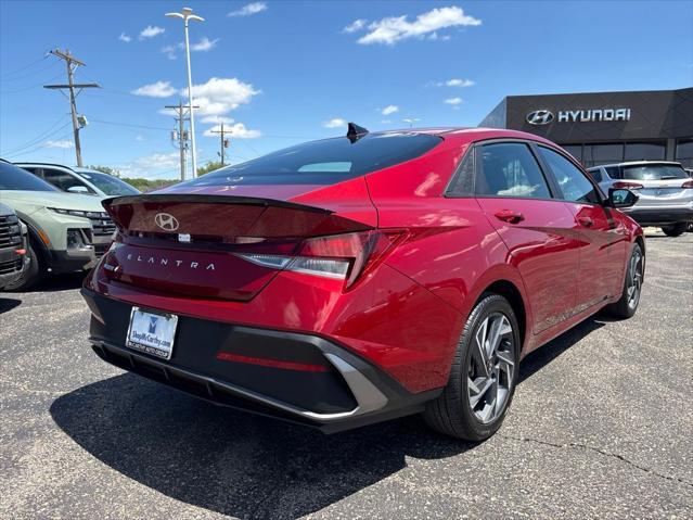 2025 Hyundai Elantra - $19,699