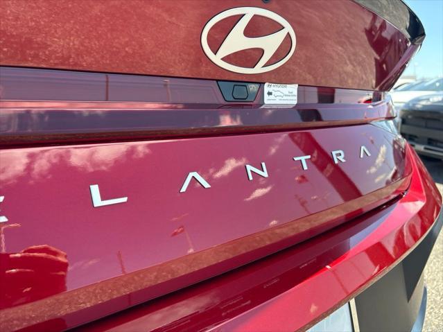 2025 Hyundai Elantra - $19,699