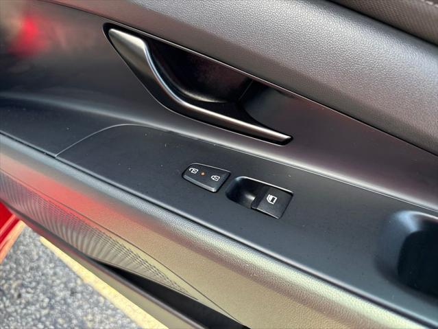 2025 Hyundai Elantra - $19,699