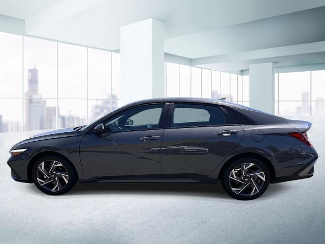 2025 Hyundai Elantra - $21,999