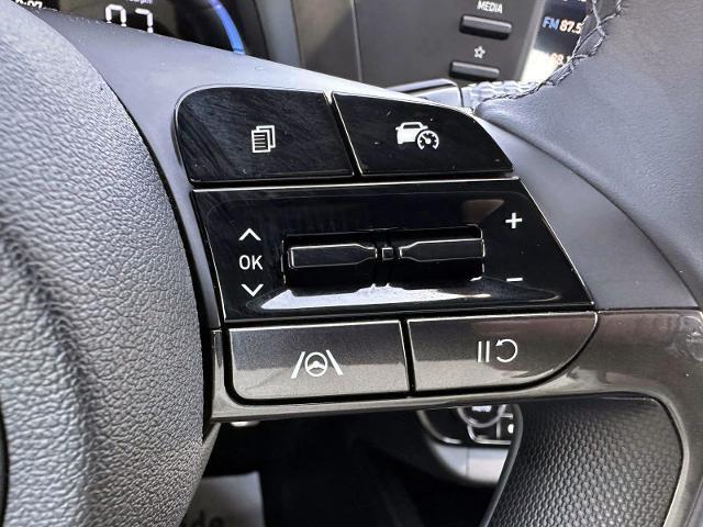 2025 Hyundai Elantra - $21,999