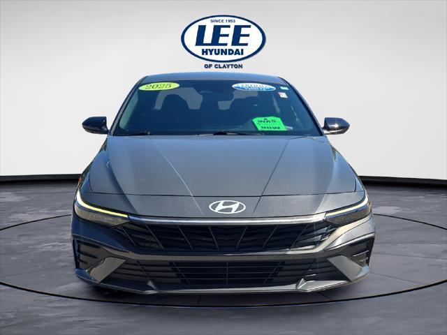 2025 Hyundai Elantra - $21,755