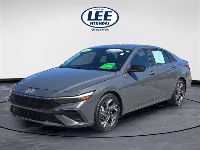 2025 Hyundai Elantra - $21,755