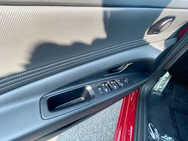 2025 Hyundai Elantra - $21,995
