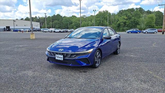 2025 Hyundai Elantra - $23,901