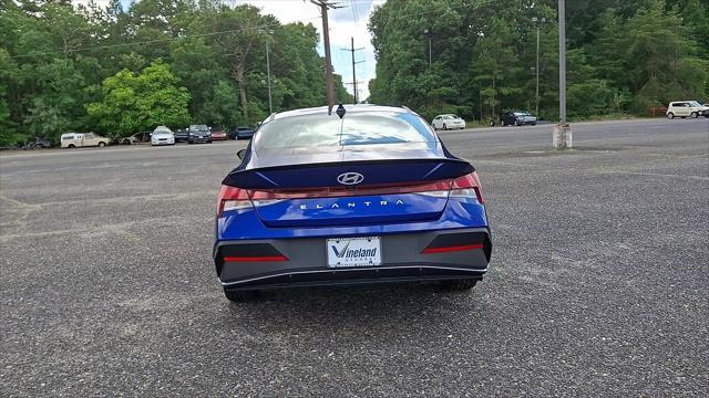 2025 Hyundai Elantra - $23,901