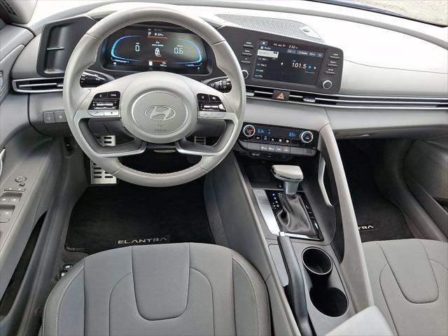 2025 Hyundai Elantra - $23,901