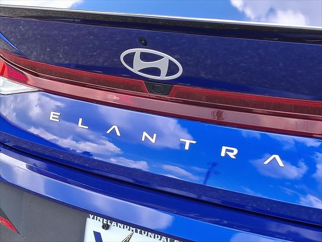 2025 Hyundai Elantra - $23,901