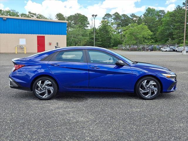 2025 Hyundai Elantra - $23,901