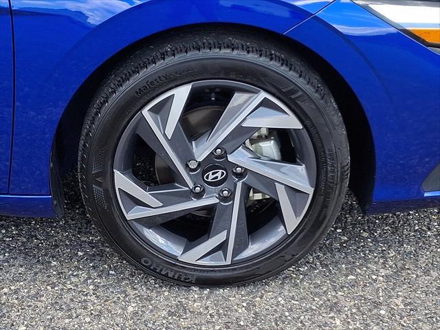 2025 Hyundai Elantra - $23,901