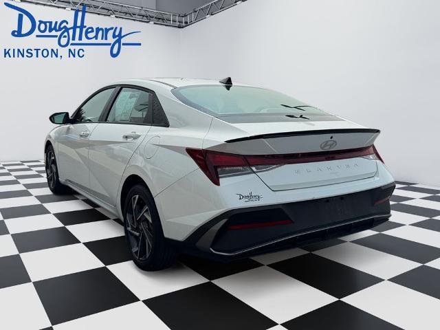 2025 Hyundai Elantra - $21,254
