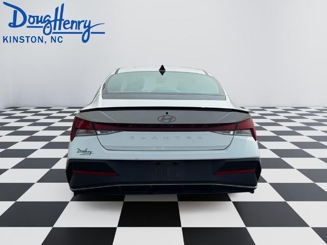 2025 Hyundai Elantra - $21,254