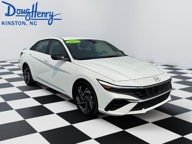 2025 Hyundai Elantra - $21,254