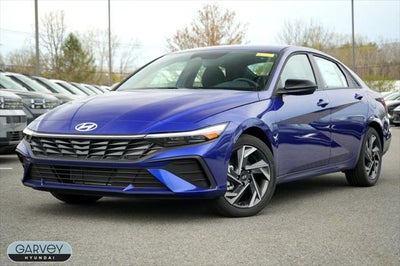 2025 Hyundai Elantra SEL Sport 4DR Sedan