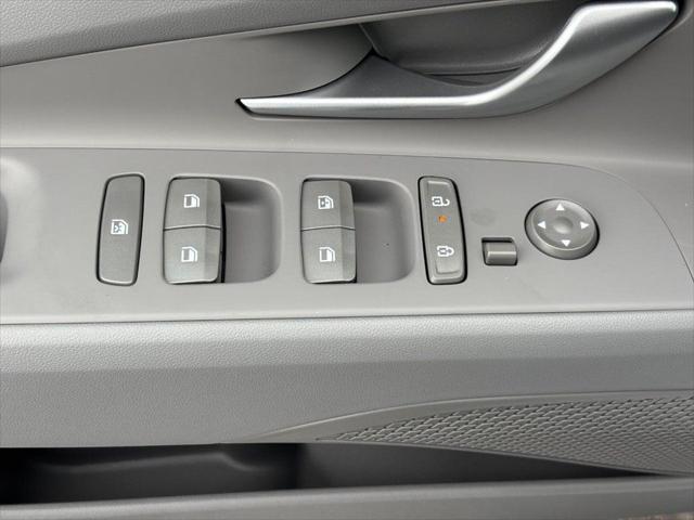 2026 Hyundai Elantra - $21,777