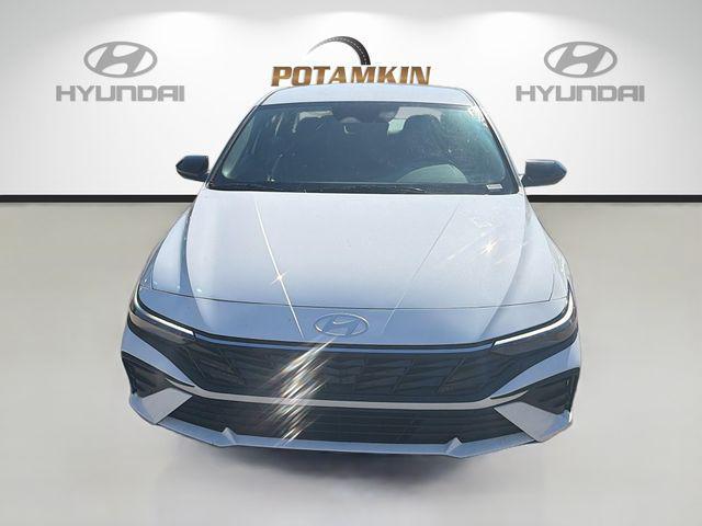 2026 Hyundai Elantra - $21,098