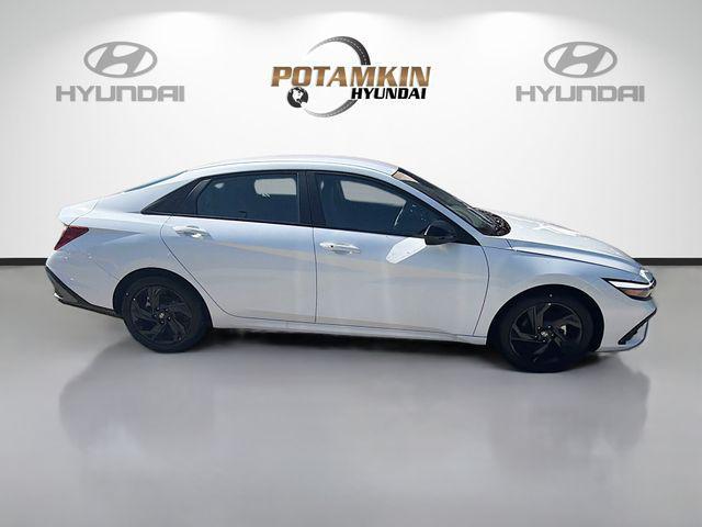 2026 Hyundai Elantra - $21,098