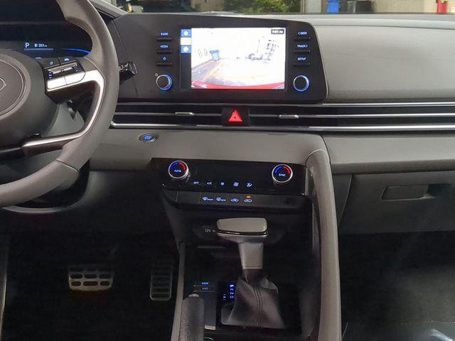 2026 Hyundai Elantra - $22,300
