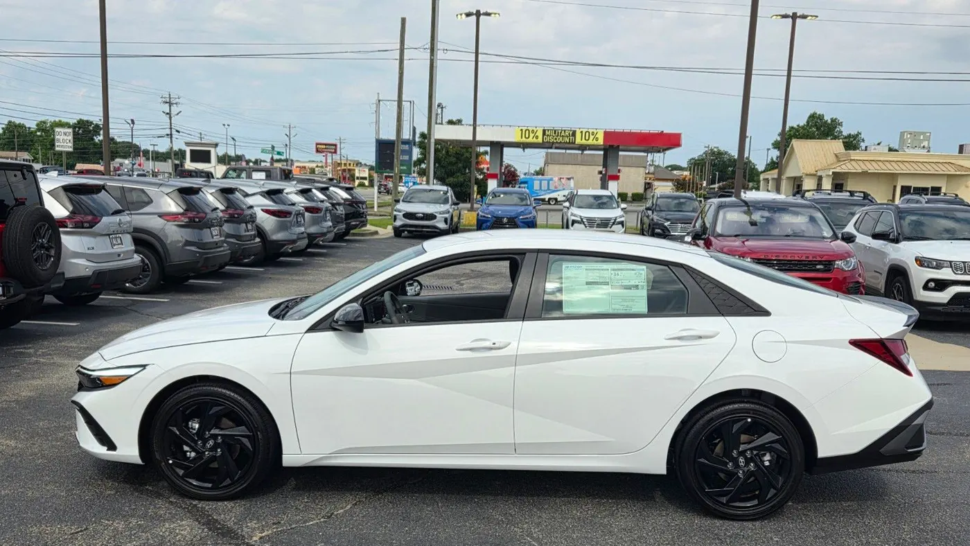 2026 Hyundai ELANTRA SEL Sport