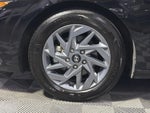 2024 Elantra Thumbnail 13
