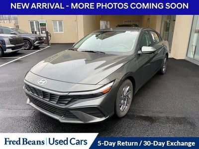 2024 Hyundai Elantra SEL 4DR Sedan