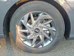 2024 Elantra Thumbnail 32