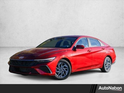 2024 Hyundai Elantra SEL 4DR Sedan