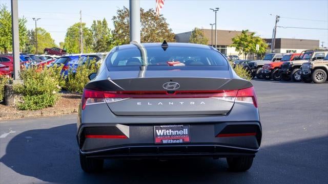 2024 Hyundai ELANTRA SEL