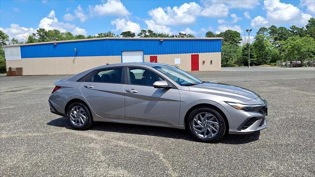 2024 Hyundai Elantra - $21,901