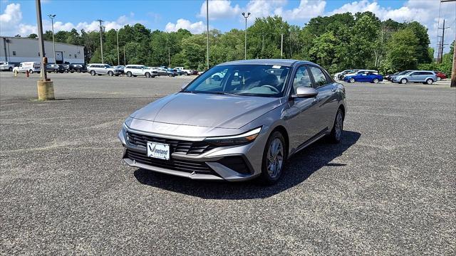 2024 Hyundai Elantra - $21,901
