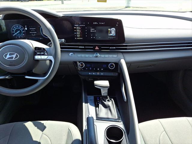 2024 Hyundai Elantra - $21,901