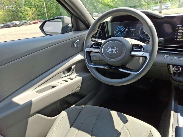 2024 Hyundai Elantra - $21,901