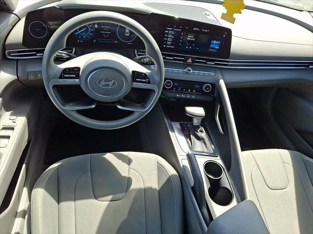 2024 Hyundai Elantra - $21,901