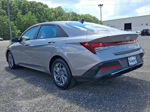 2024 Hyundai Elantra - $21,901