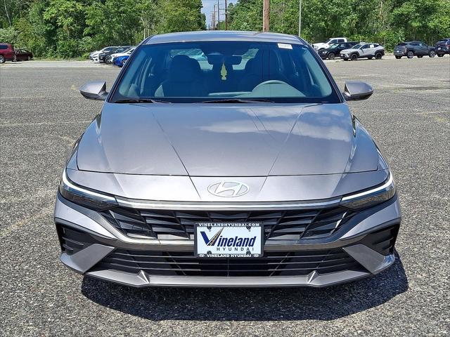 2024 Hyundai Elantra - $21,901