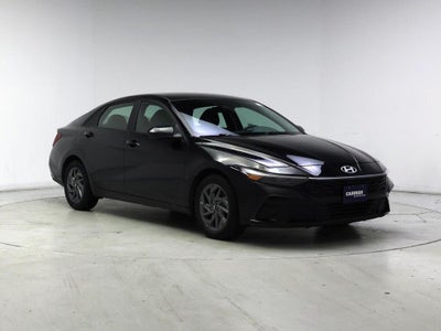 2024 Hyundai Elantra SEL 4DR Sedan