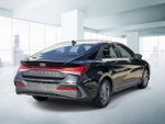 2024 Elantra Thumbnail 4