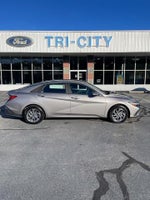 2024 Elantra Thumbnail 4