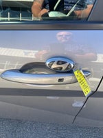 2024 Elantra Thumbnail 9