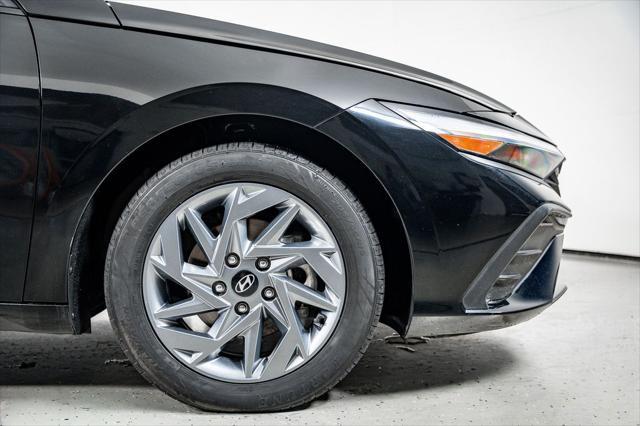2024 Hyundai Elantra - $16,800
