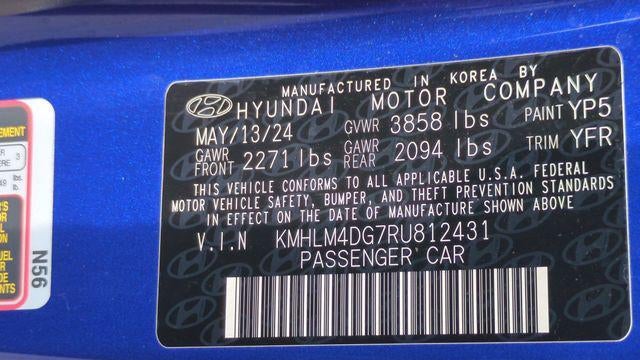2024 Hyundai ELANTRA SEL