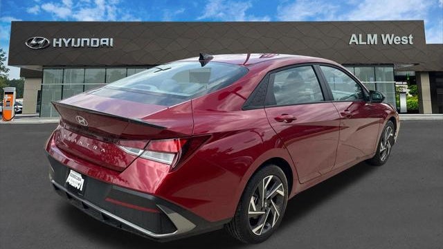 2025 Hyundai ELANTRA SEL Sport