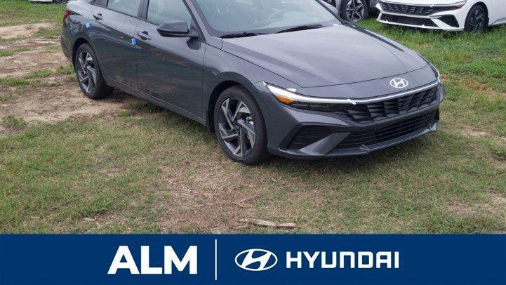 2025 Hyundai ELANTRA SEL Sport