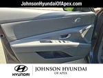 2025 Elantra Thumbnail 16